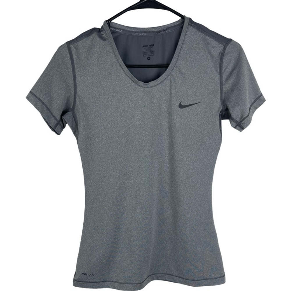 Nike Pro Woman’s Dri Fit Gray Workojt Tee shirt size M